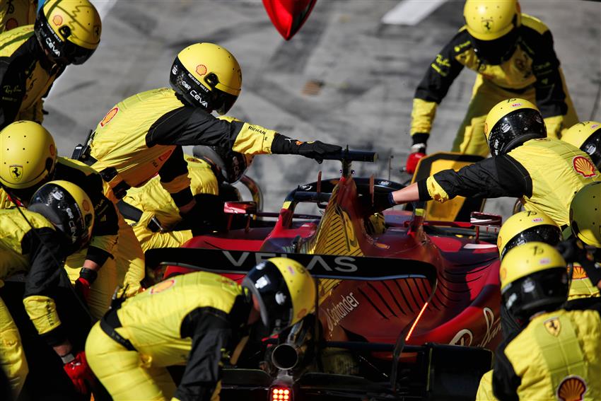 Ferrari pit crew